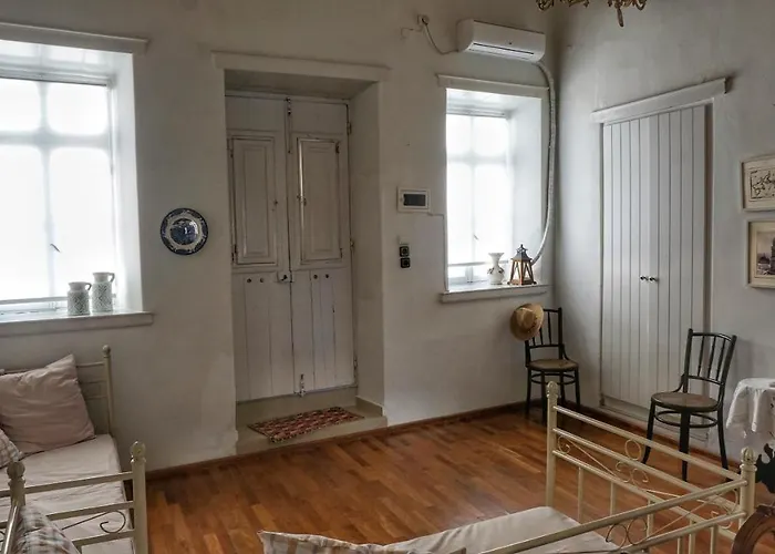 Traditional * Astypálaia